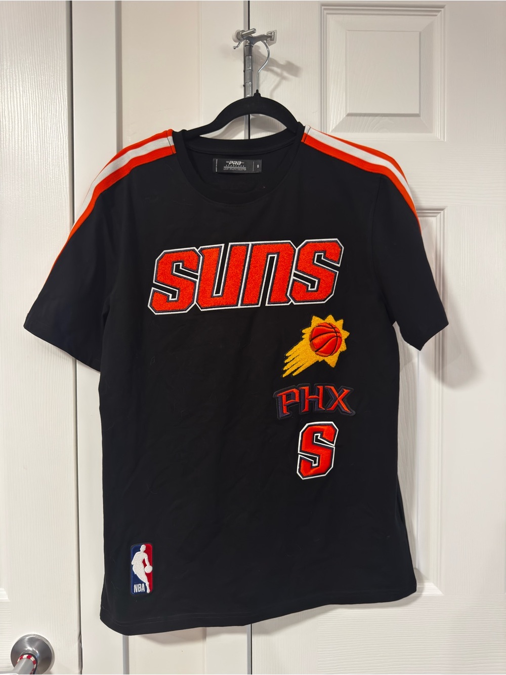 Phoenix Suns men’s Black Graphic Tee